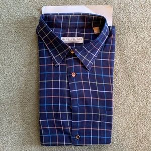 Men’s XL Hilton dress shirt